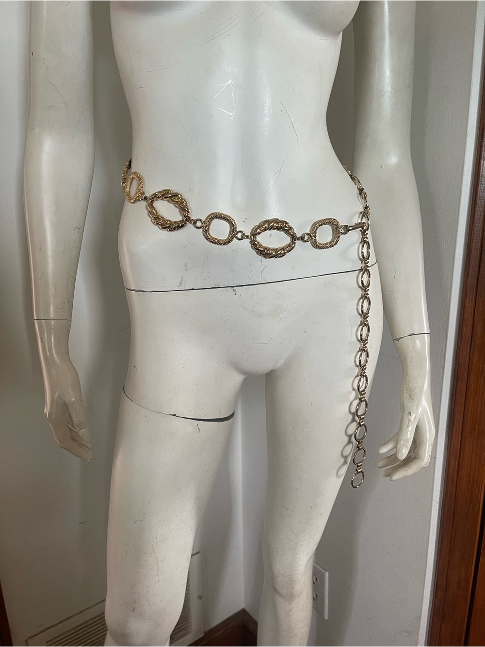 ADJUSTABLE Gold Link Chain Waist Belt - Fashion Accessory